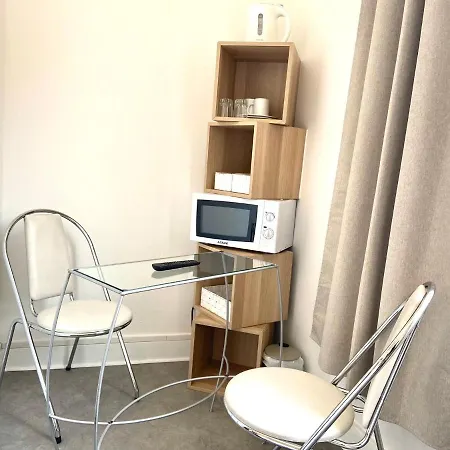 Au Mosan 홈스테이 나무르